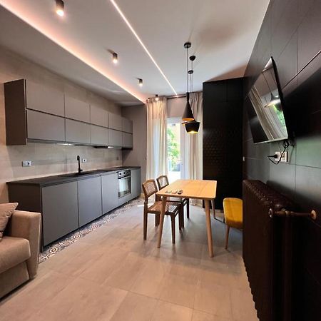 Appartamento Di Design A 30 Metri Dal Mare Алба Адриатика Екстериор снимка