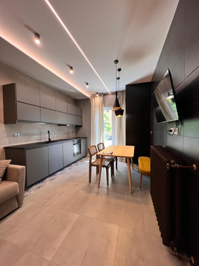 Appartamento Di Design A 30 Metri Dal Mare Алба Адриатика Екстериор снимка